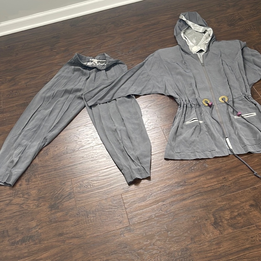 Shiny pants set